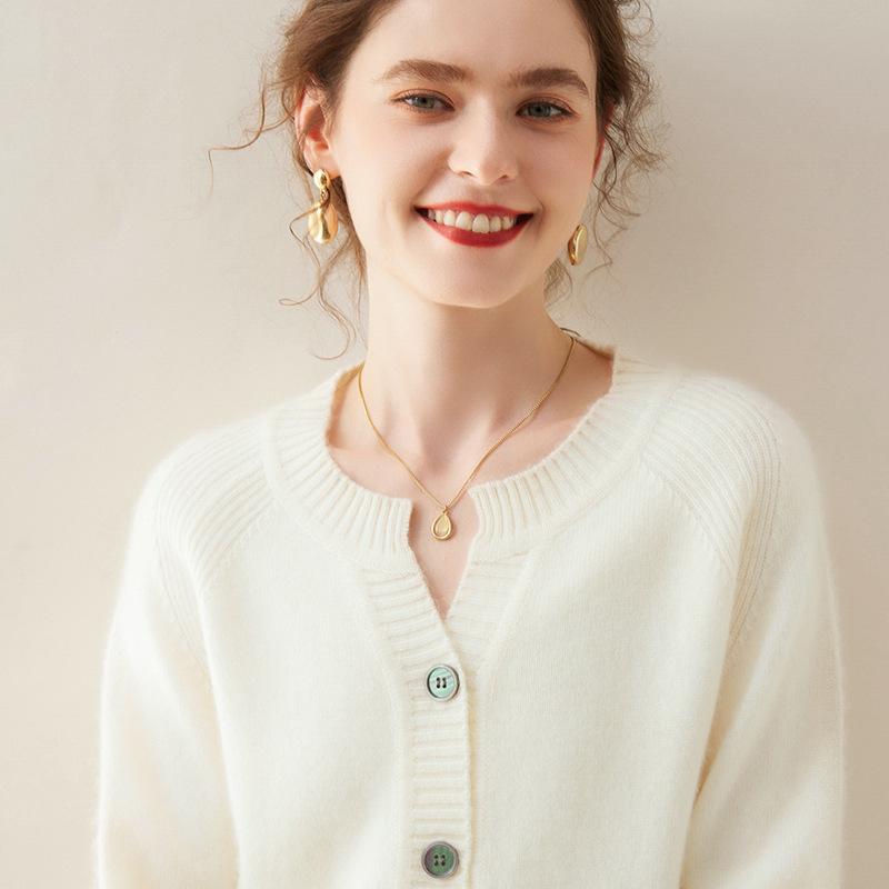 Autumn Women's Cashmere Cardigan: Long Sleeve, Thick & Loose, Gentle Style, Short Fashionable Single-Breasted Coat.