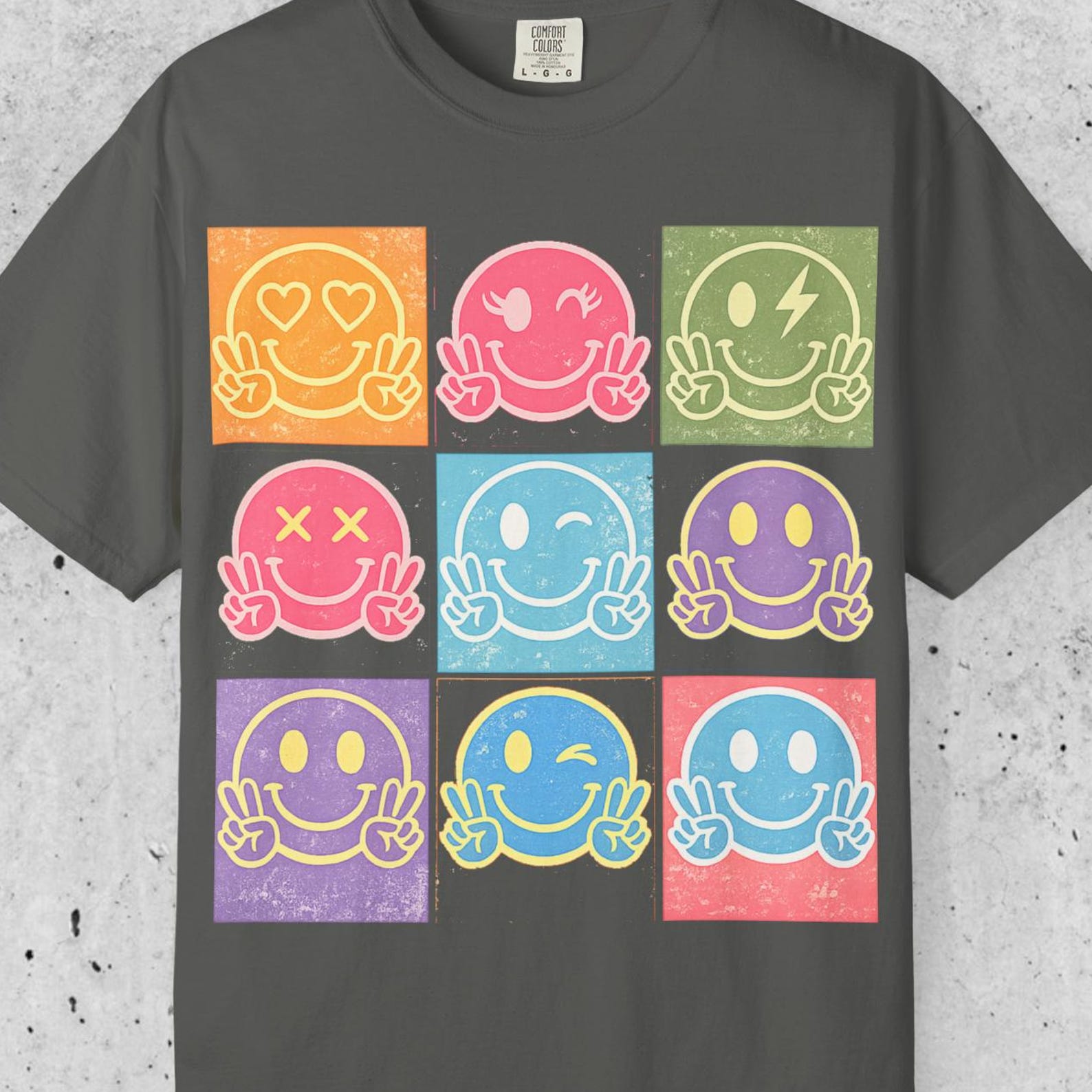 Comfort Colors Smile Shirt, Retro Smiley Face Shirt, Colorful Smiley Grid Tee, Happy Face Shirt, Pop Art Smiley Face T shirt 3XL