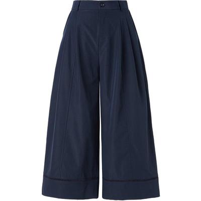 Alt giyim (Kadın) – Pantalon ve Kapriler