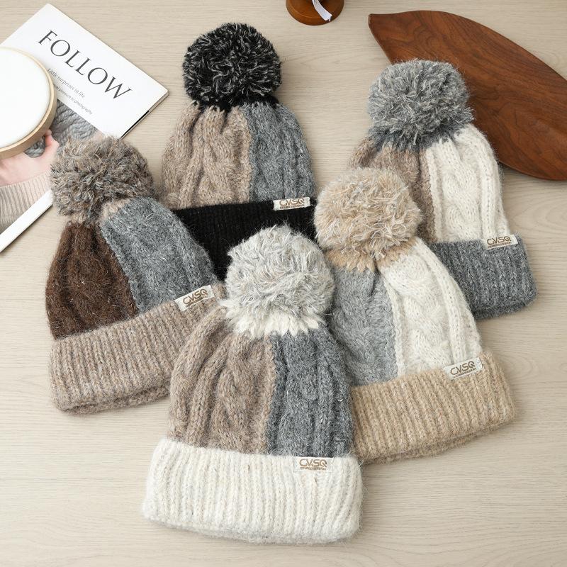 Women's Fashion Color Matching Hairball Knitted Hat Autumn and Winter Outdoor Piled Thickened Thermal Hat Retro Hat