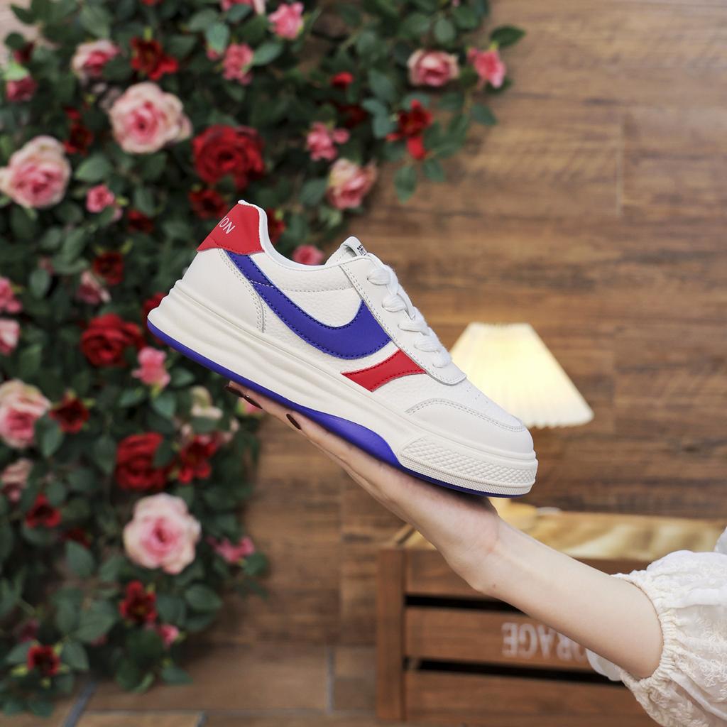 Little White Shoes Girls Versatile Spring and Autumn Flat Thick Soles 2025 Summer New Design Sense Burst Casual Dad Sports Shoes