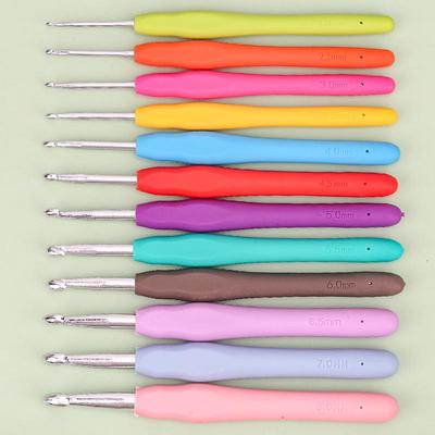 12-Color Rainbow Soft Rubber Crochet Hooks Set for DIY Knitting Tools and Sweater Yarn Needles