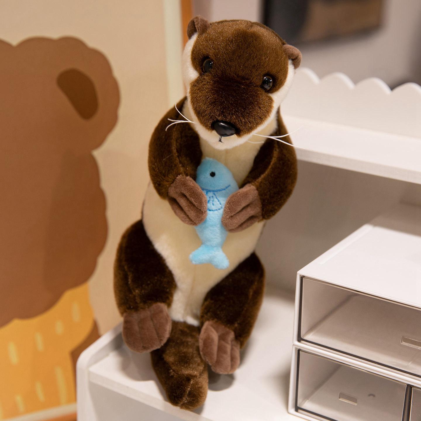 

Non-Toxic Treasuringu New Kawaii Otter Plush Toys Cartton Animals Otter With Fish Stuffed Dolls Bank Beaver Plushie Pillow Home Decoration