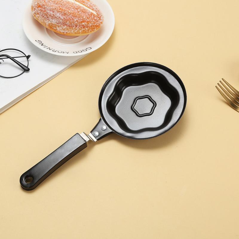 Mini Egg Fry Kitchen Supplies Breakfast Love Pan Pancake Pan Heart Omelette Pan Jarhead Without Pot Cover Cast Iron Black Items