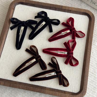 Retro Classics Samt Ausgeschnittene Schleife Haarspangen Herbst/Winter Einfarbig Haarnadeln Pony-Clip für Frau Mädchen Süße Haarspangen Kopfschmuck
