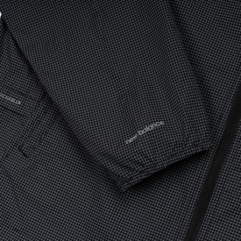 New Balance Uni Ultralight Windbreaker Jacket Nbnaf21503 99