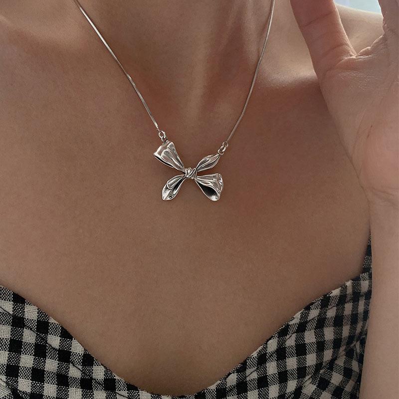 ANENJERY Schleifen-Halskette Weibliche Persönlichkeit Handgefertigt Schlüsselbeinkette Hip-Hop-Halskette Party-Schmuck