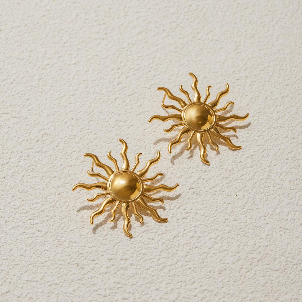 European and American Stainless Steel Sun Stud Earrings Do Not Fade Titanium Steel Earrings