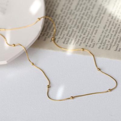 Schlanke Perlenkette für Damen – trendiger, koreanisch inspirierter, lichtechter Allround-Stil.