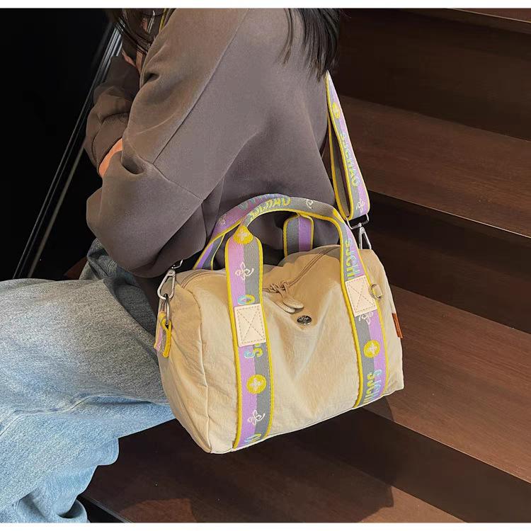 

Большая вместимость Высококачественная Сумка через плечо для поездок на работу Женская Контрастный цвет Нишевая Холщовая Портативная Подушка Модная 25x12x17