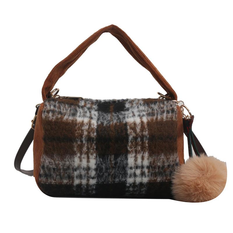Korean niche woolen small bag women's 2025 autumn and winter new portable pillow bag plaid versatile commuter messenger bag