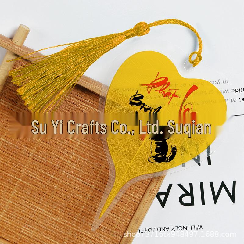 Exquisite Zodiac Animal Leaf Vein Bookmark Pendant - Unique Bodhi Leaf Ornament Gift for Friends