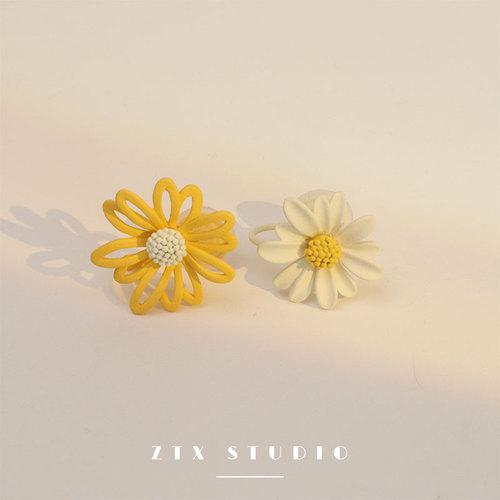 

Модные асимметричные серьги с цветком ромашки, корейские серьги без отверстия для ушей, зажим для ушей, ювелирные изделия, подарок