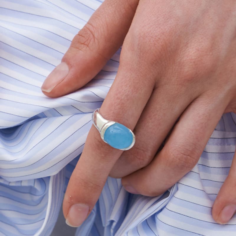 FLIT LUMP OF BLUE STONE RING