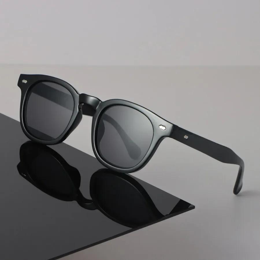 Round Sunglasses Women Men Trendy Stylish Mirror Minimalist Lens Sun Glasses Female Male Retro Personality