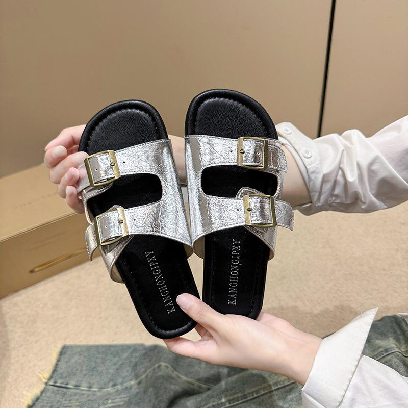 

2025 spring new slippers women s summer wear flat-bottomed silver retro beach cool slippers women 40 серебряный