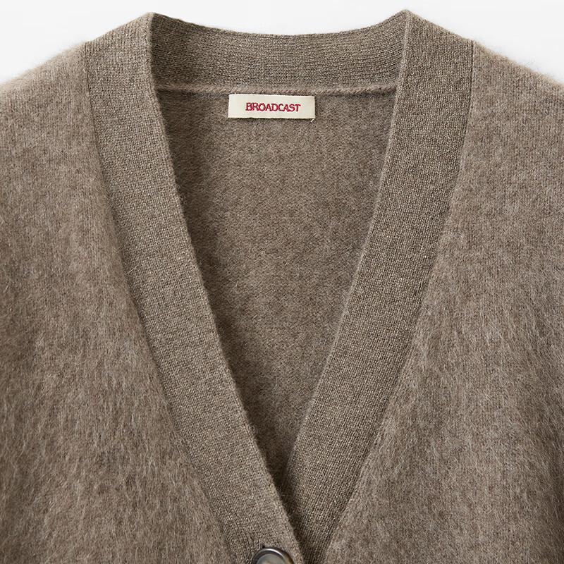 Broadcast Women's Gray V-Neck Knit Cardigan