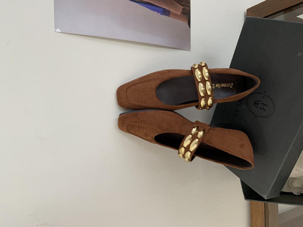 2025 autumn and winter new square head suede thick low heel light mouth versatile metal buckle decorative soft sole women's single shoes