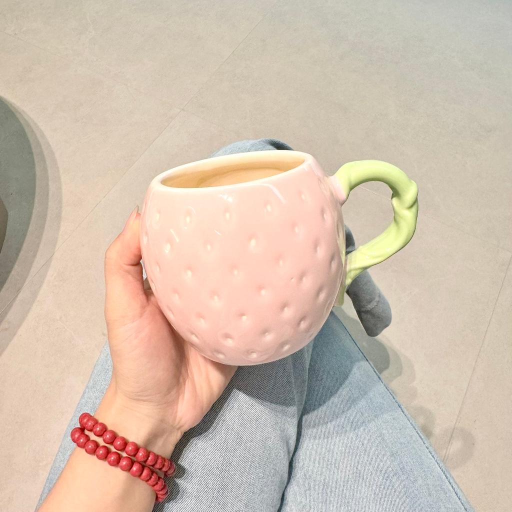 Erdbeer-Tasse mit Deckel, hochwertiger kreativer Becher, Keramik-Wasserbecher, Nischen-Design, Geburtstagsgeschenk Souvenir