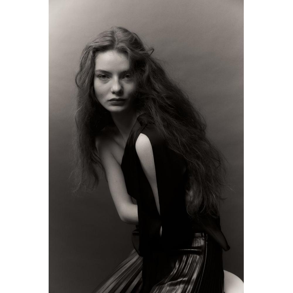 

HM Атласная Блуза на одно Плечо, Черная