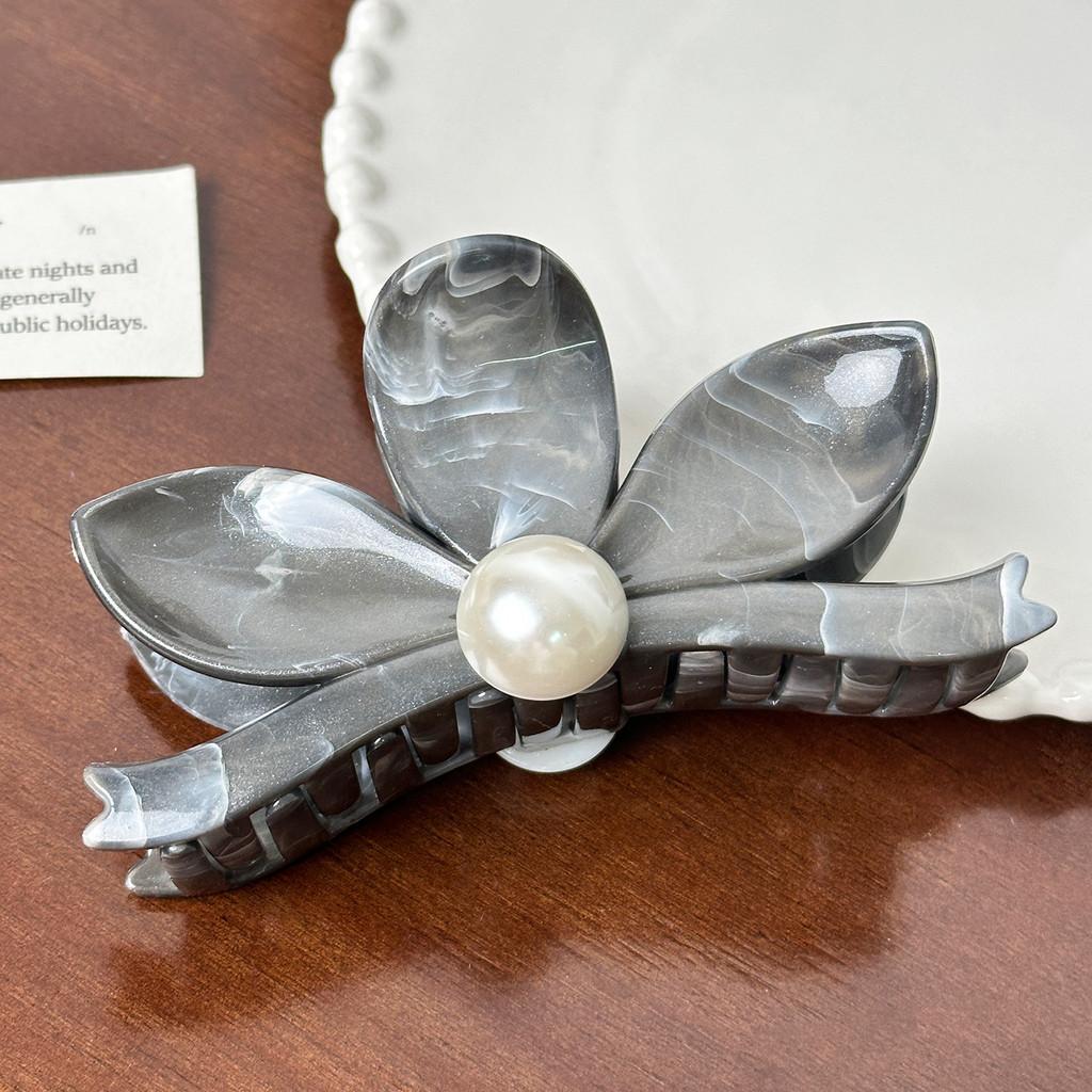 Style Timeless Retro Flower Hair Claw Clips Crafted With Premium Finish Pearl