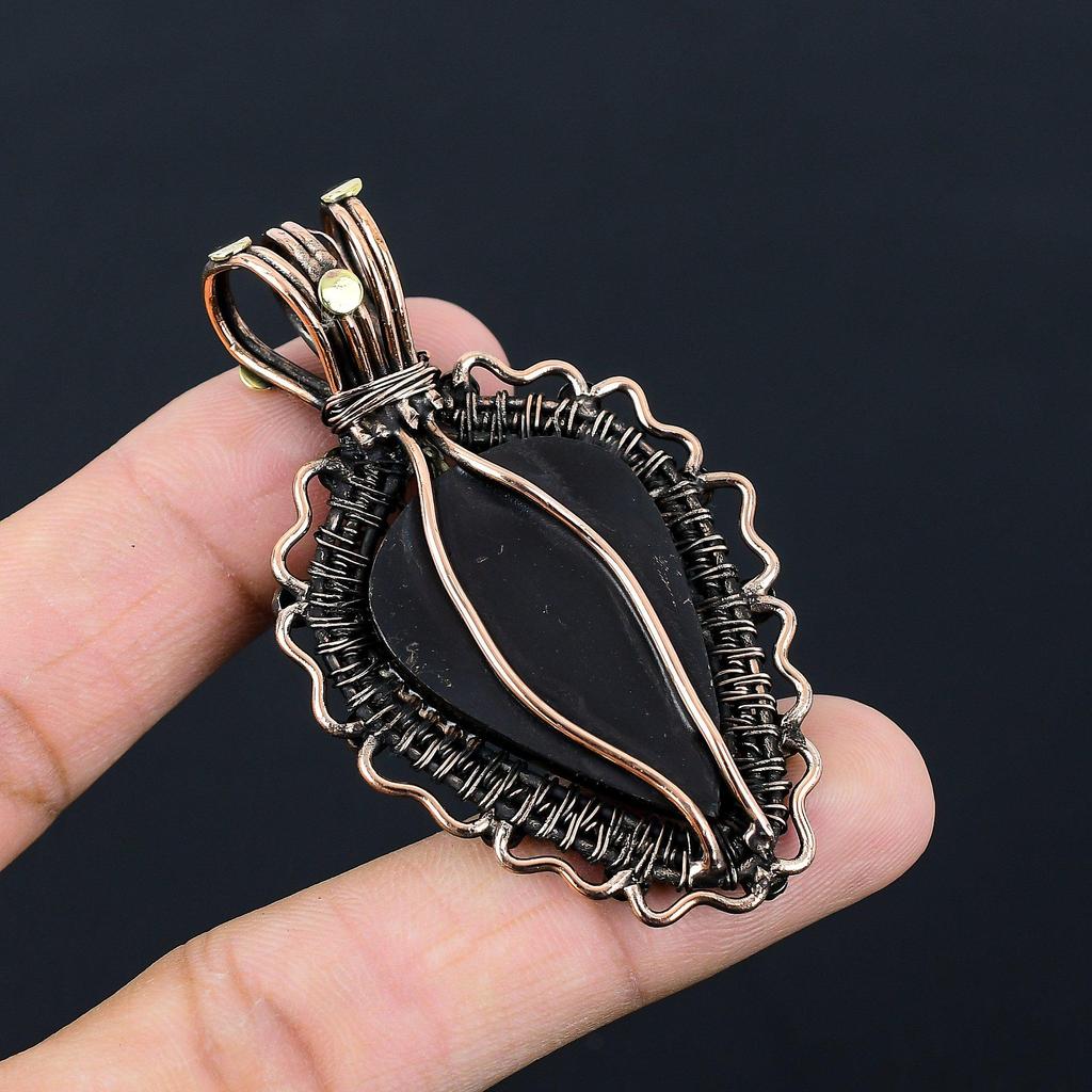 Šungitový drahokam ručně vyráběný čistý měděný drátěný přívěsek s přívěskem na památný den