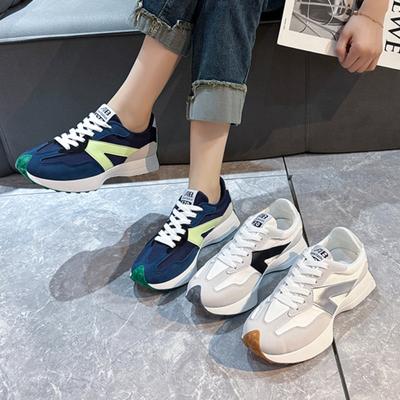 Tênis Femininos Novos Sapatos Casuais de Verão para Mulher Tênis da Moda Respiráveis com Cadarço Tênis de Plataforma para Caminhada Tênis de Designer