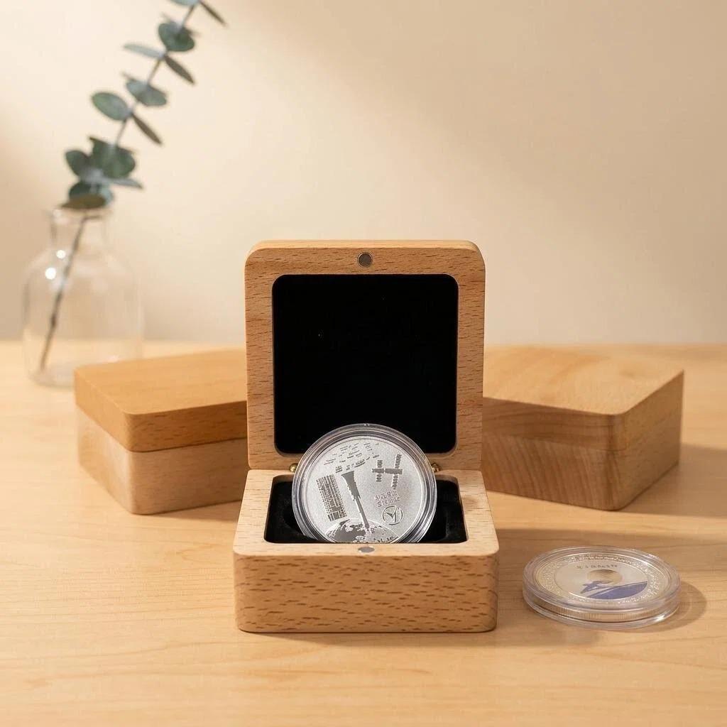 Beech Commemorative Coin & Medal Storage Box - Black & Wine Red Solid Wood