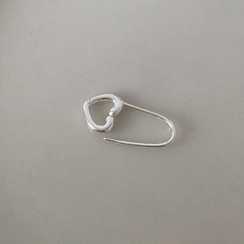 

Pin love 925 стерлингового серебра серьги женские корейские ins персонализированный дизайн sense ниша high-end sense шикарные серьги-гвоздики 925 silver