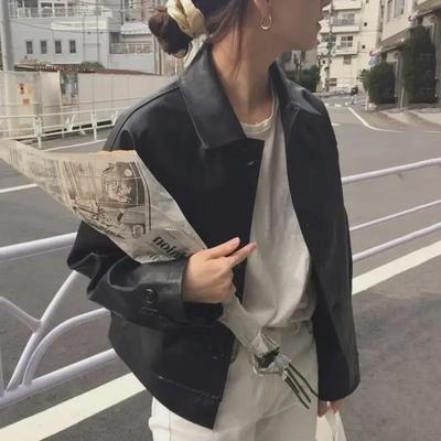 Autumn 2024 Women's Retro Motorcycle Jacket: Simple, Loose-Fit Faux Leather
