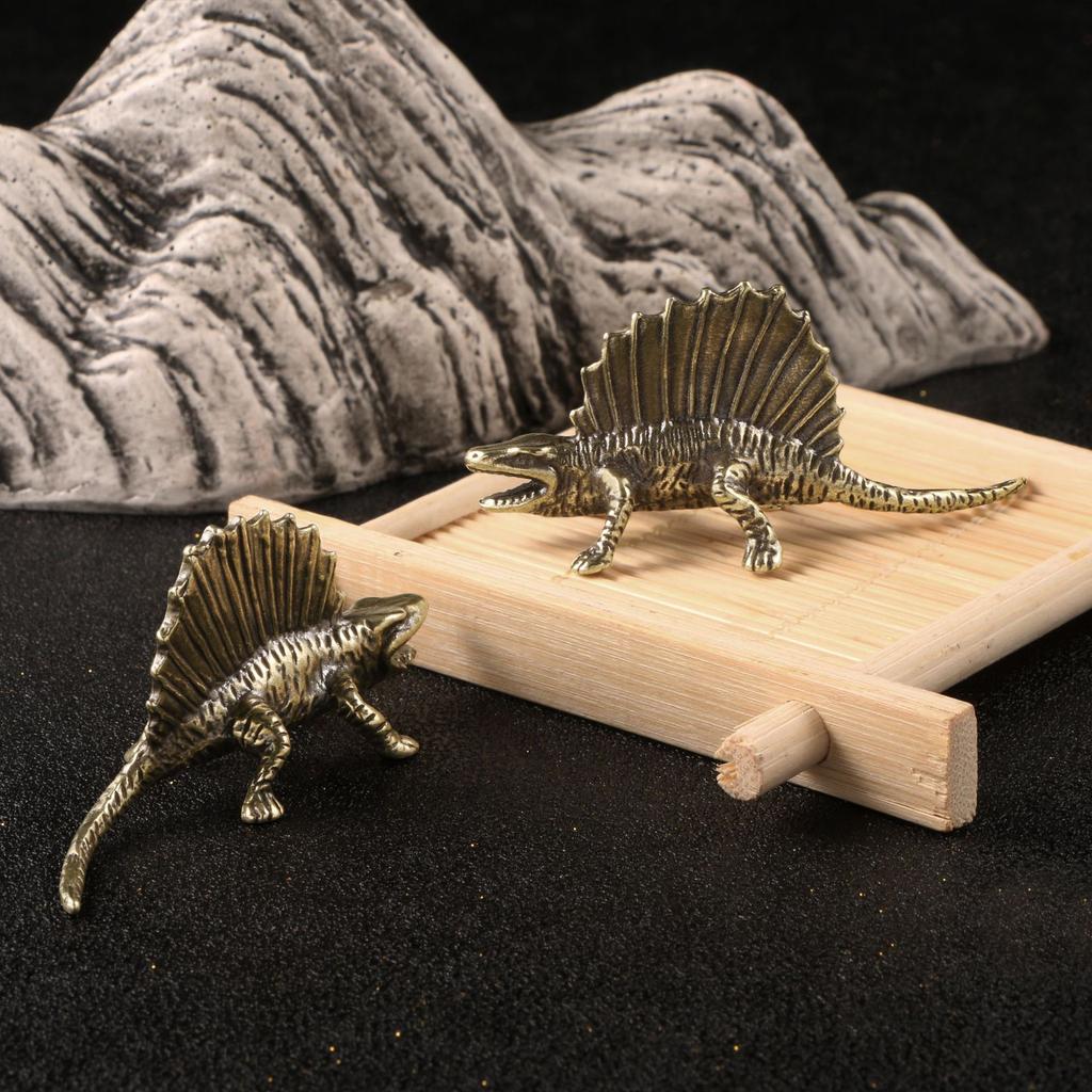 Jurassic Spinosaurus Dinosaur Brass Figure Ornament Ancient Copper Crafts Collection Mini Decorative Figurines Living Room Decor