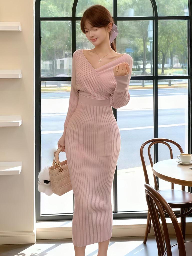 S Family French Pink V-Neck Knit Dress - Autumn/Winter Waist-Cinching, Elegant Coat Style