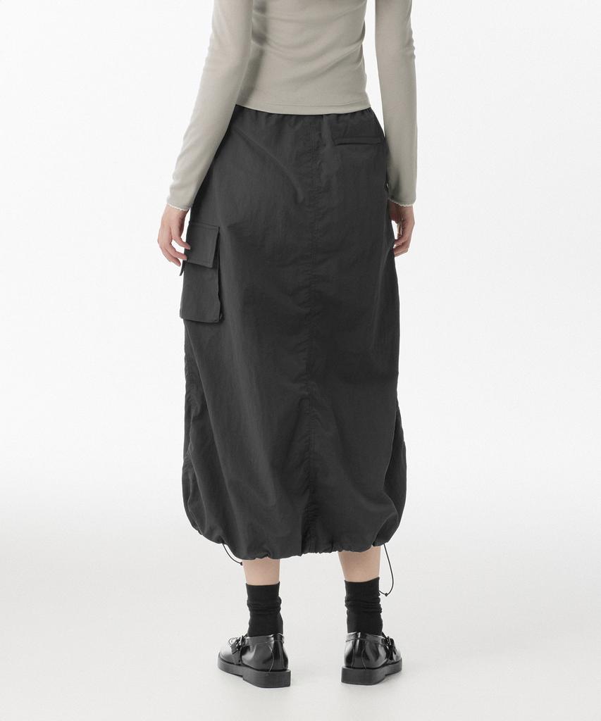 Musinsa Standard Woman Women'S Nylon Parachute Skirt [Dark Gray]