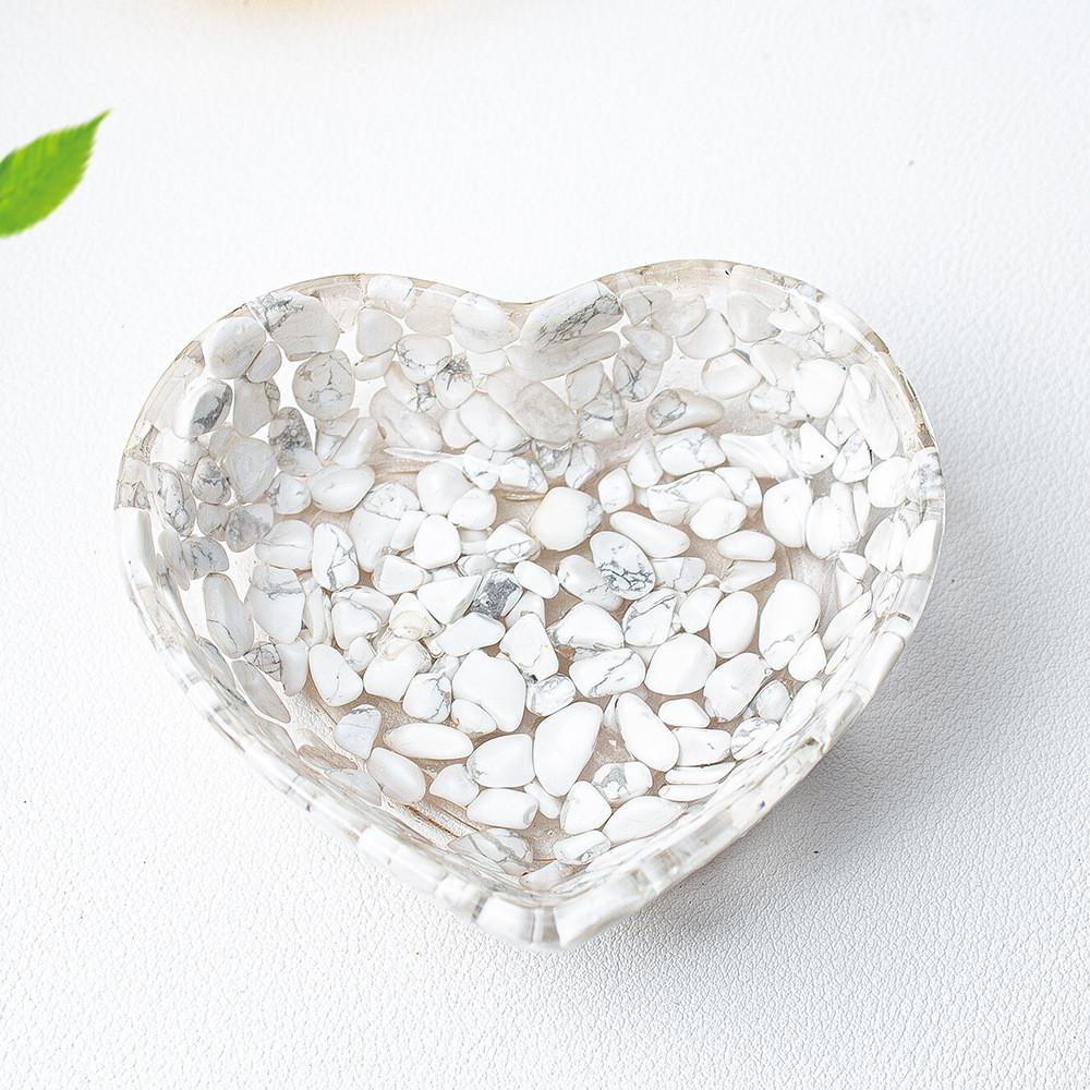 Piatto a Cuore in Resina con Riempimento di Cristallo Naturale per Arredamento Casa e Regalo