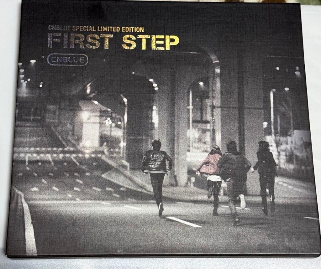 [USED] CNBLUE FIRST STEP CD