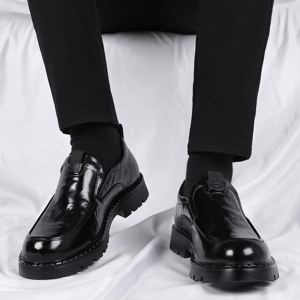 2025 new men's shoes business casual leather shoes thick sole heightening breathable soft leather trendy shoes big head leather shoes leather shoe