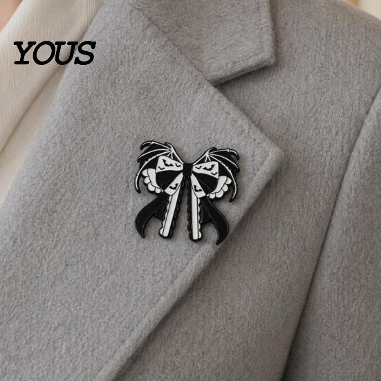 Halloween Jewelry Brooch Pin, Enamel Skull Bow Design Brooch, Style Snap-On Dark Pin Badge for Backpacks Collars Hats Holiday Decoration Durable