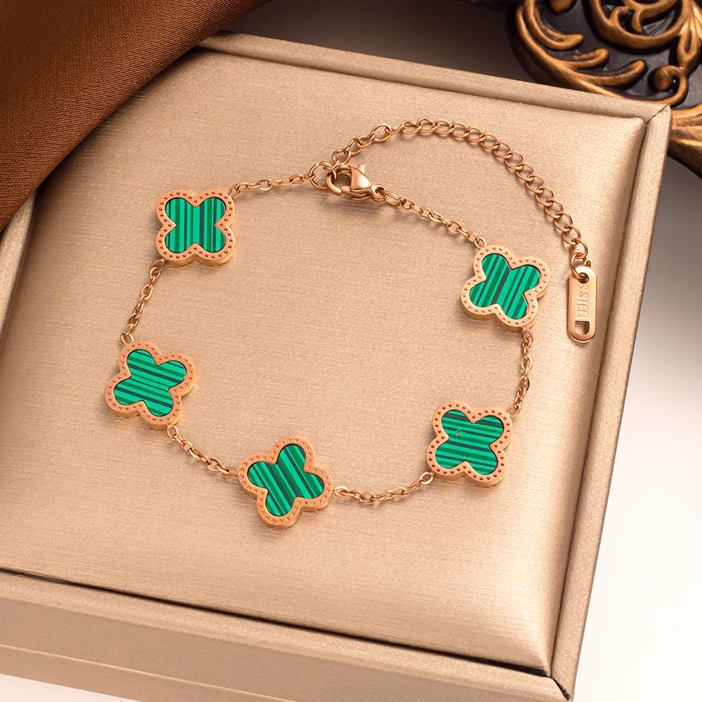 Non-fading Titanium Steel Four-leaf Clover Mother-of-pearl Bracelet for Women Stylish Simple and Luxurious Four-leaf Clover Bangle