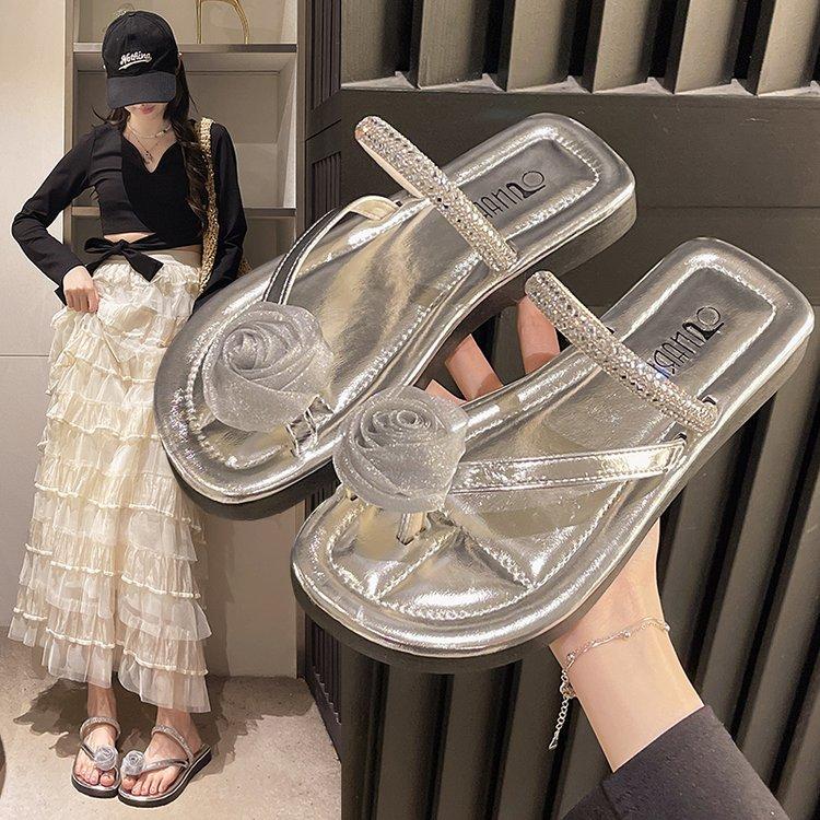 French Thick-heeled Slippers Women's Summer Wear 2025 New Fairy Style Flower Rhinestone Cover Toe with Skirt Crystal Sandals