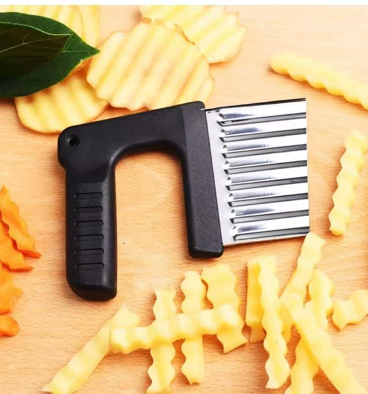Stainless Steel Potato Chip Slicer Dough Vegetable Fruit Crinkle Wavy Slicer Knife Potato Cutter Chopper French Fry Maker Fries