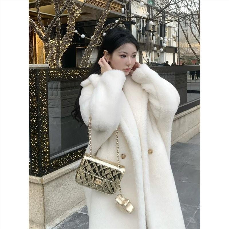 IELGY Women's Patent Leather Square Bag, Versatile Tofu Bag, High-end Silver Diamond Shoulder Chain Bag.