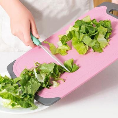 Doppelseitiges Schneidebrett für Gemüse und Fleisch mit Rillen, leicht zu greifender Griff, rutschfest, unverzichtbar für die Küche für Feinschmecker und Köche