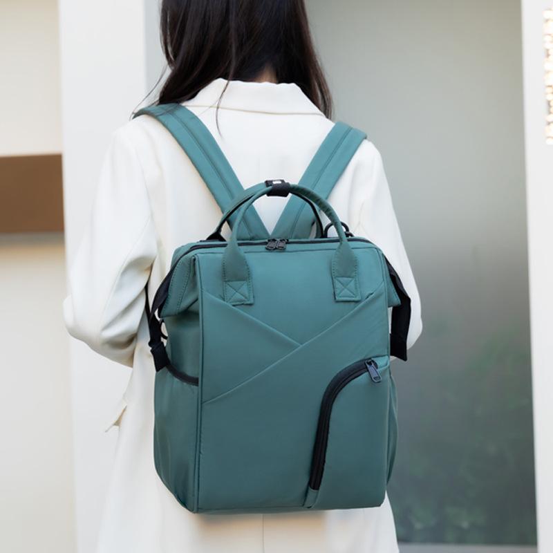 New Mommy Bag Multifunctional Maternal and Infant Bag Ultra-light and large-capacity thermal insulation milk storage thermal insulation bag