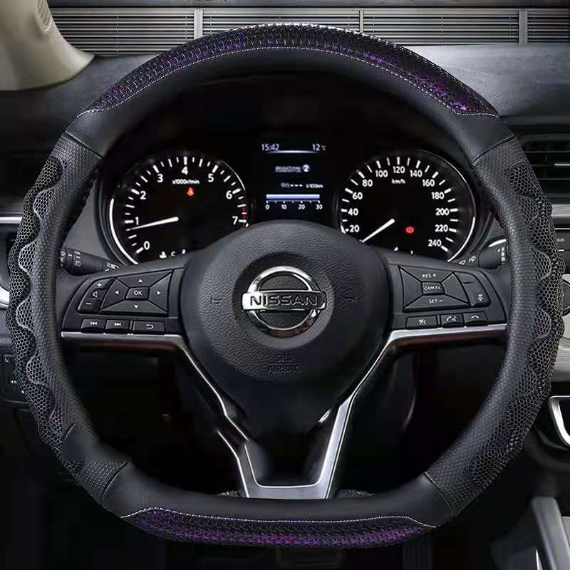 D Shape Steering Wheel Cover PU Leather for Nissan Rogue /Rogue Sport 2016 2017 2018   X-Trail 2017- Car Styling
