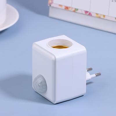 AC110-240V Sienas stiprināms LED Cilvēka infrasarkano sensoru lampas turētājs Vieds aizkavēšanās E27 skrūvējams pieslēguma sensors lampas galviņas adapteris