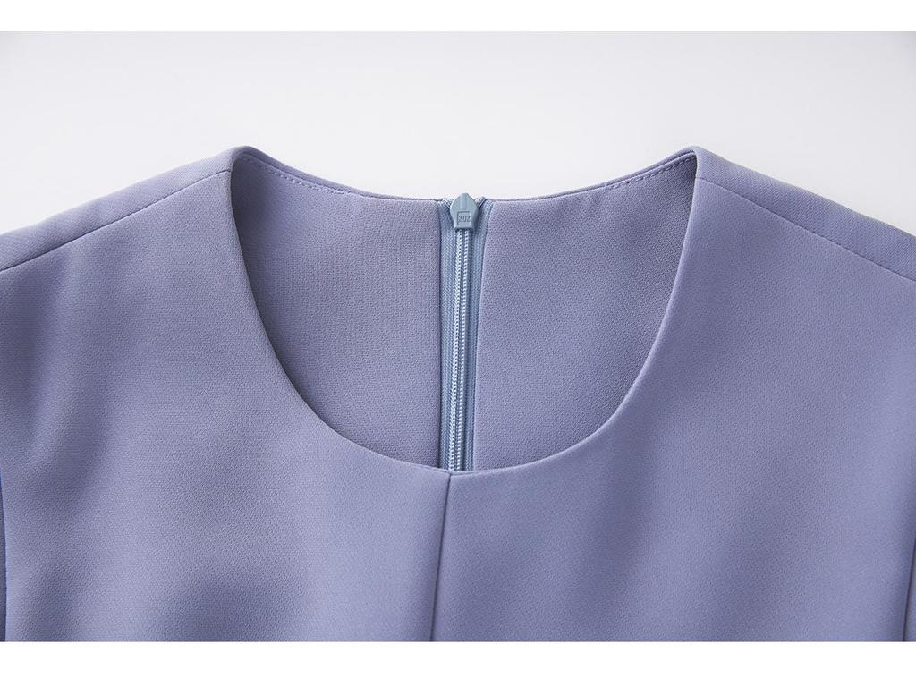Elegant French Noblewoman Crescent Sleeve Waist-Cinched Mid-Length Dress for Women