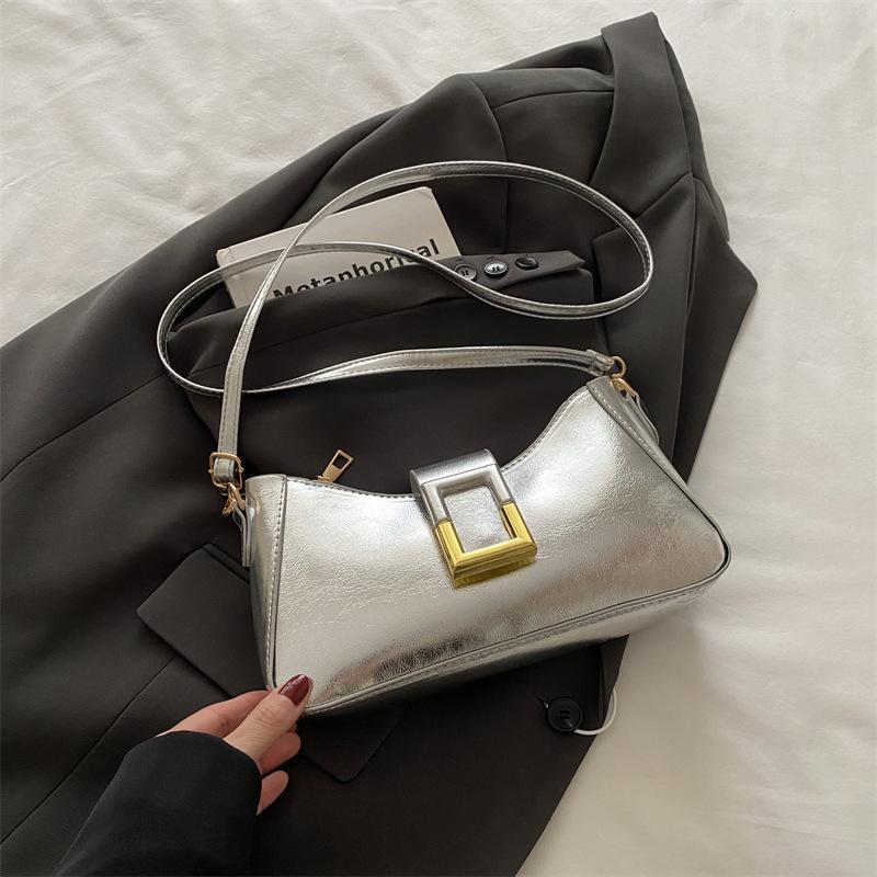 Niche design handbag women's 2025 new retro fashion shoulder bag high sense versatile baguette bag underarm