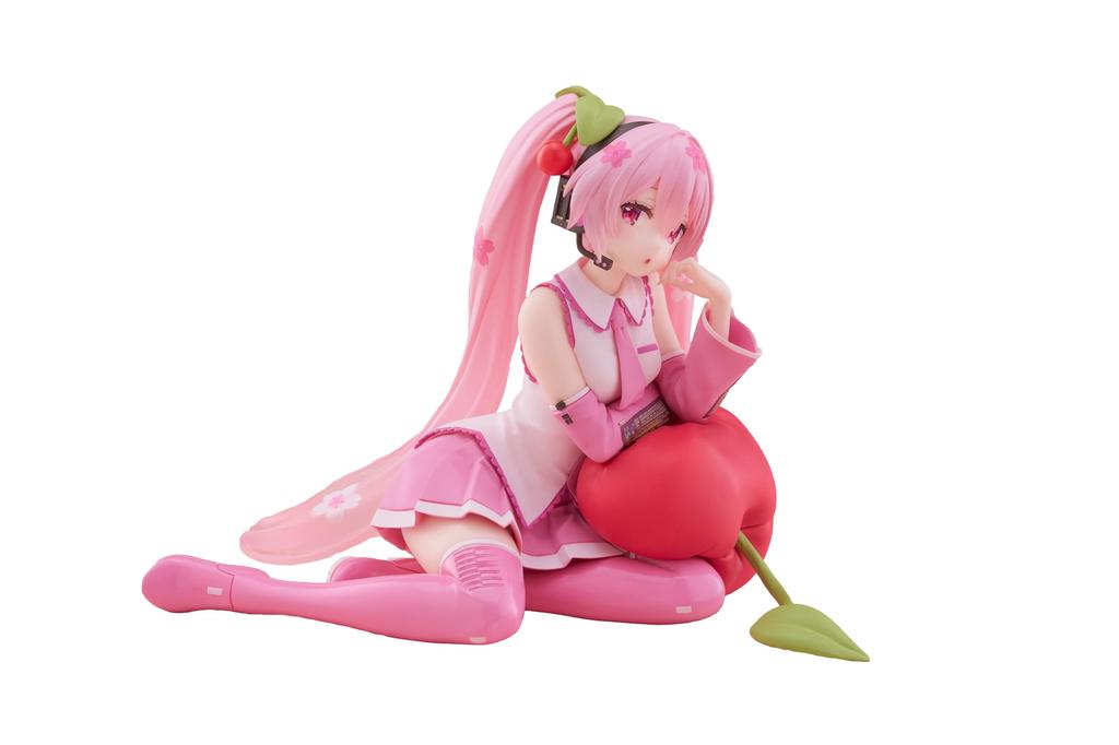 Taito Sakura Miku Cute Tabletop Figure Cushion (Cherry Ver.)