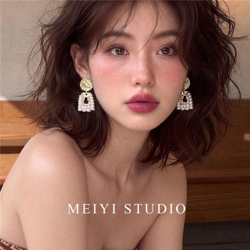 Accessible Luxury Zircon Fashion Retro Female Socialite Pearl Silver Needle Gold(Silver Needle, Height 4, Width 2)