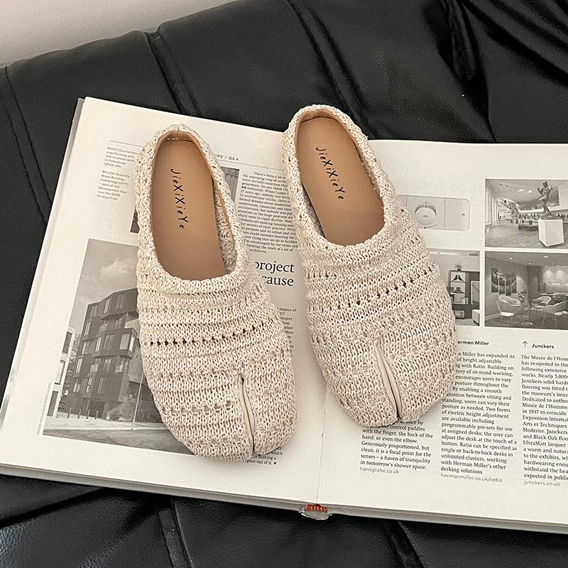 

Fashion retro woven hollow breathable bag head half drag women wear summer new wear casual cool slippers 40
